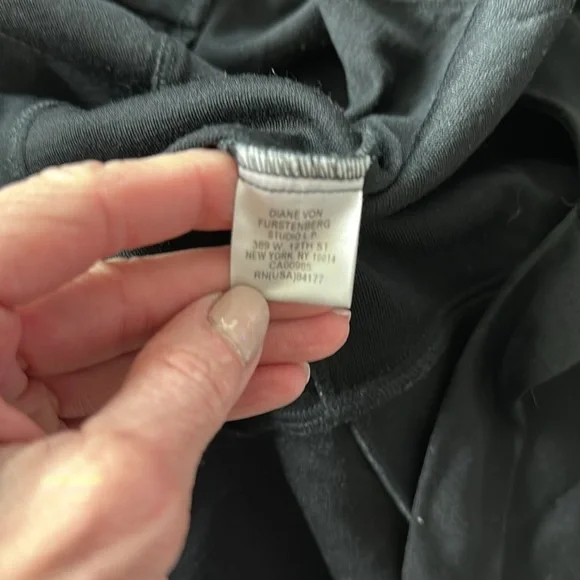 Diane Von Furstenberg Black Sheath Dress with Notched Collar - Picture 7 of 8